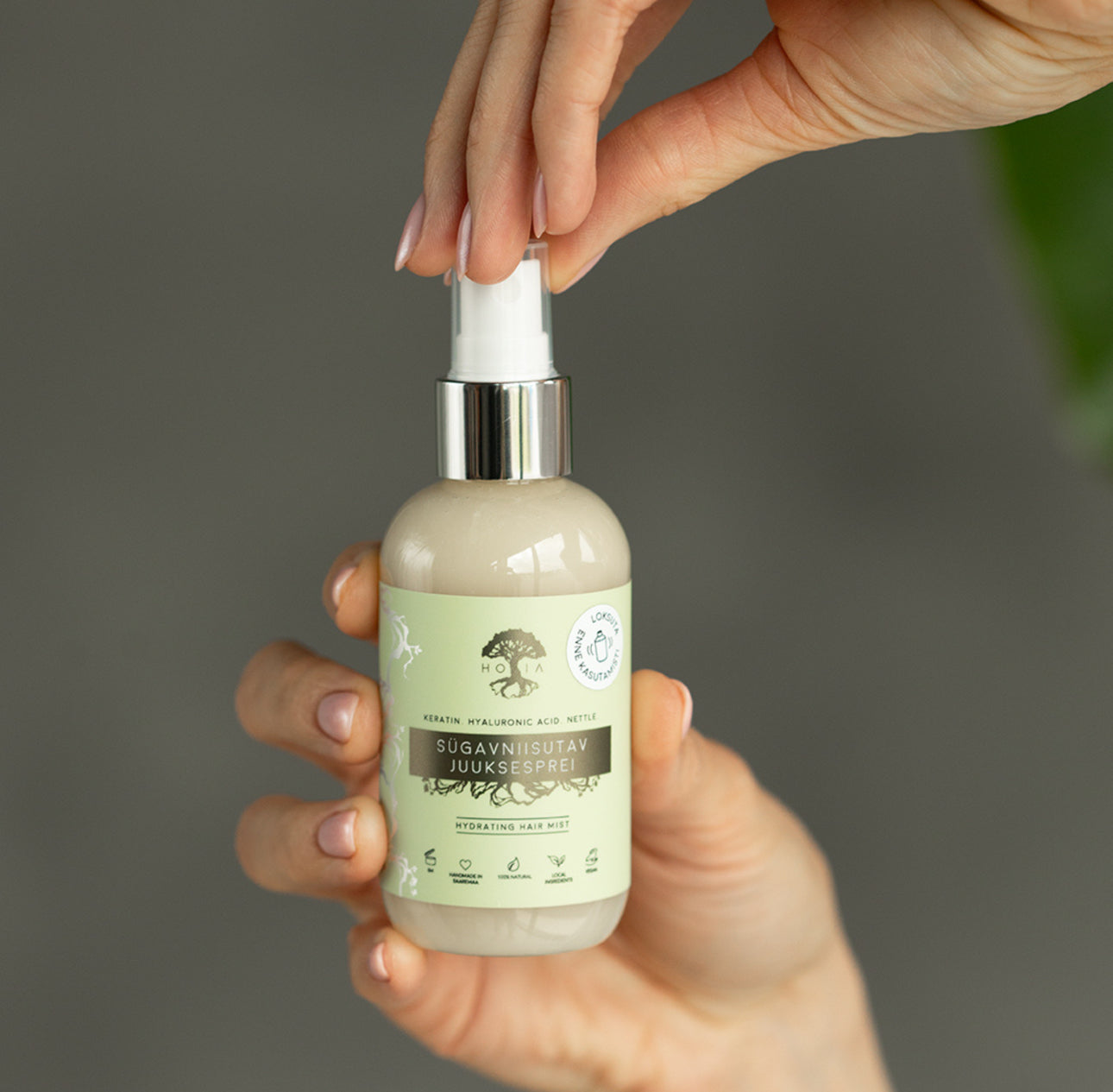 HOIA homespa Giliai drėkinantis plaukų purškiklis su hialuronu, dilgėlėmis ir ryžių vandeniu – 100 ml