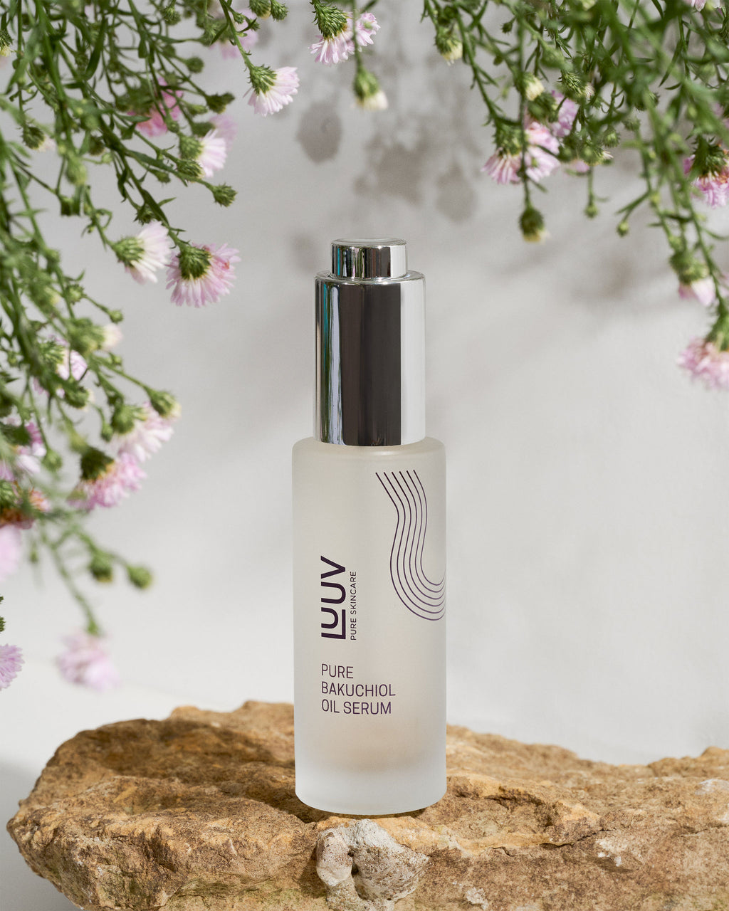 LUUV natūralus jauninantis veido serumas su bakučioliu jautriai odai, 30 ml